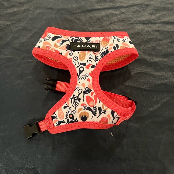 Tahari Dog Tahari Dog Harness Small Dog Never Used Poshmark